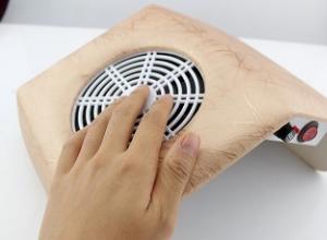 Jak szybko wysuszyć lakier do paznokci: proste wskazówki Jak wysuszyć paznokcie w wodzie