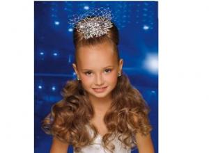 Hairstyles with a tiara for prom Hairstyle with a braid and tiara instructions