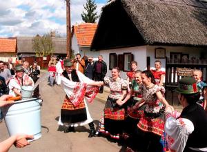 Macaristan'daki tatiller ve etkinlikler Macaristan'daki Varna tatilleri ve etkinlikler