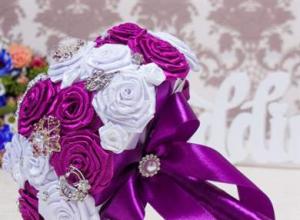 Kanzashi wedding decorations